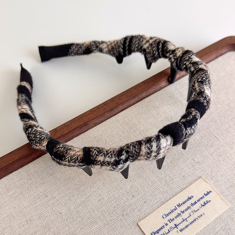 E廠-學院風格子布藝纏繞髮箍韓系百搭高顱頂波浪格紋帶齒防滑頭箍頭飾「27385」25.08-5