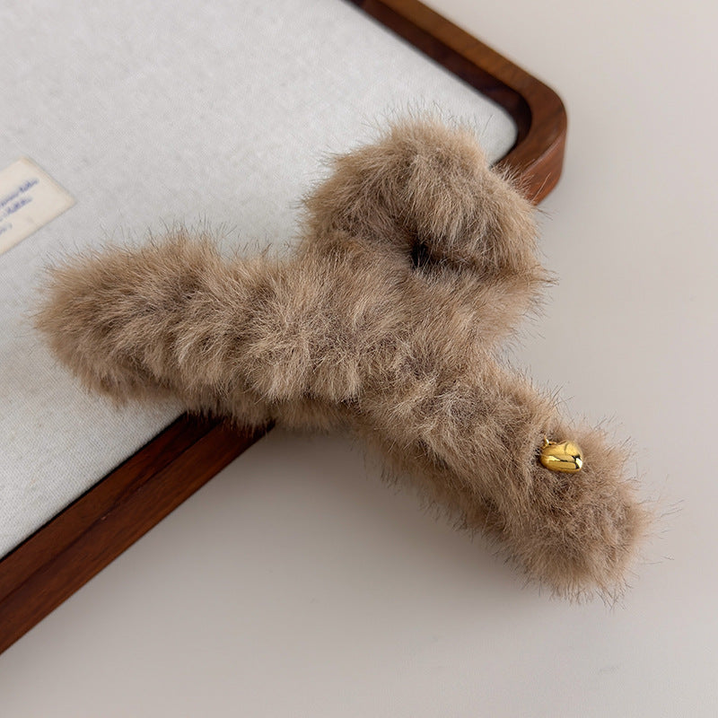 E廠-愛心毛絨頭髮抓夾鯊魚夾髮夾女高級感2025新款大號後腦勺夾子頭飾「26278」25.11-2