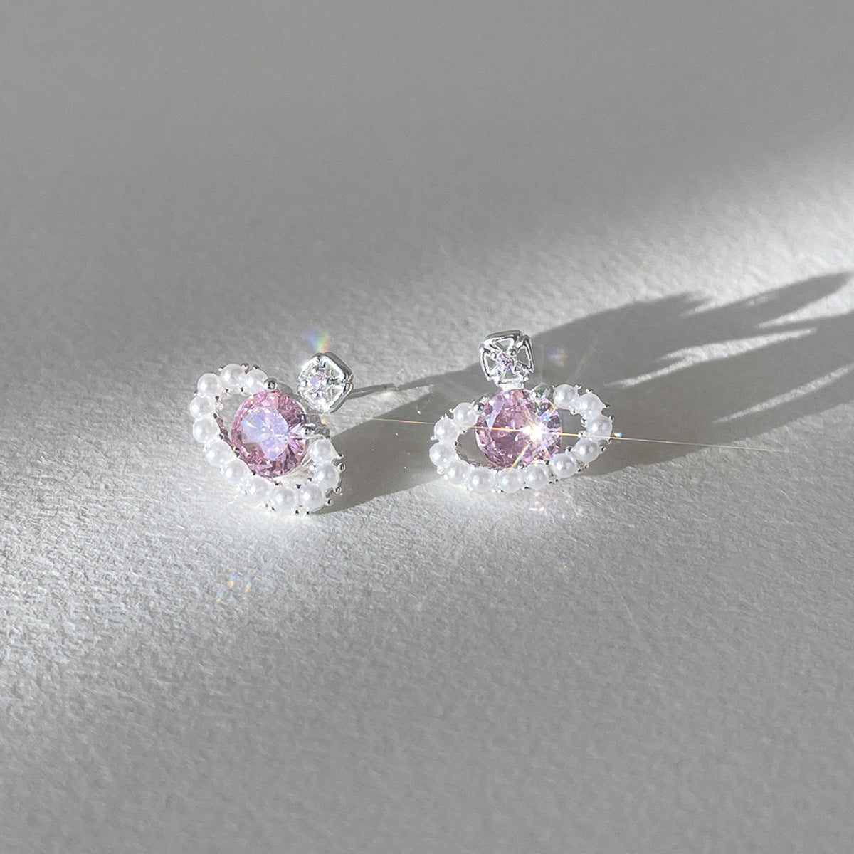 C廠-輕奢小香風粉鋯石星球耳釘女小眾甜美珍珠耳環時尚通勤百搭耳飾「EH-4313」25.12-3