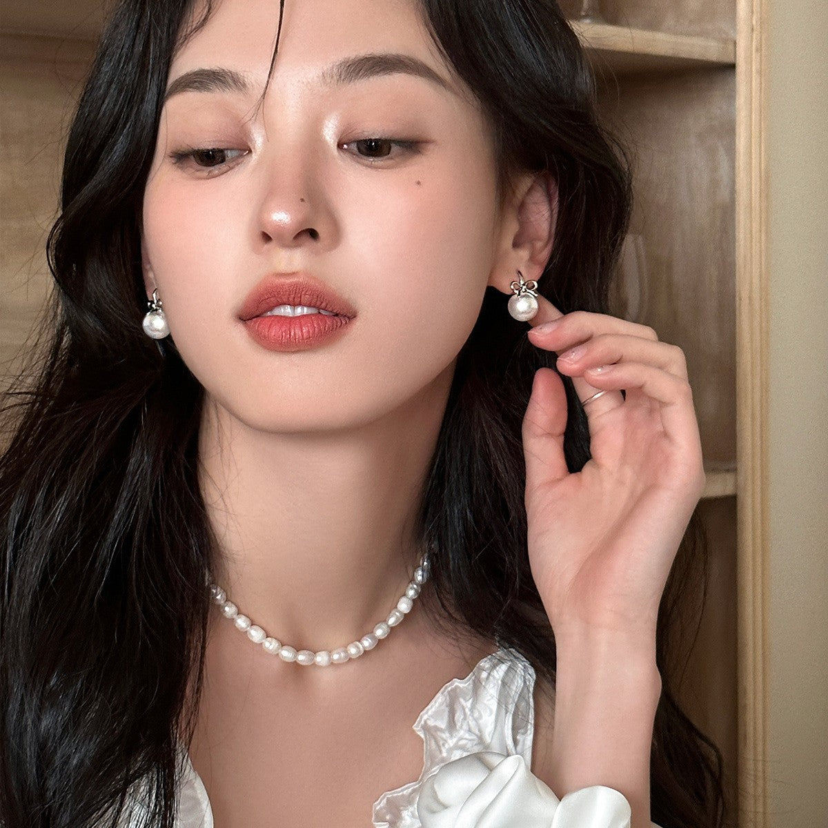C廠-輕奢高級感銀針蝴蝶結耳釘女小眾氣質溫柔珍珠耳環時尚百搭耳飾「EH-3703」25.07-2