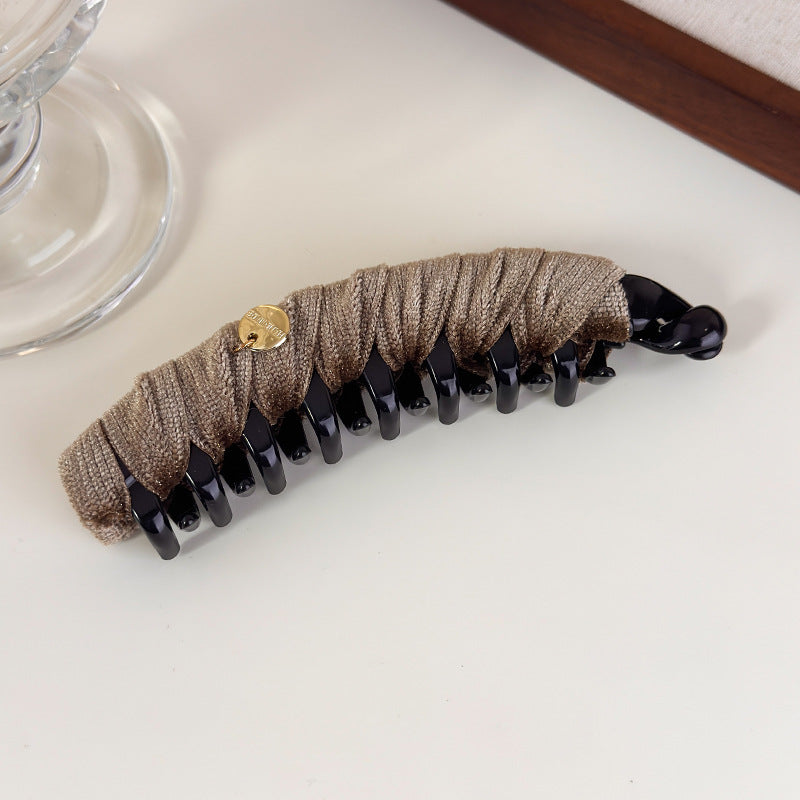 E廠-秋冬復古絨布三角抓夾輕奢純色布藝纏繞香蕉夾高級感扎馬尾竪夾「27720」25.11-4