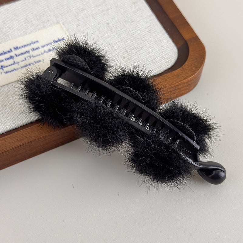 E廠-秋冬毛茸茸髮夾毛絨高馬尾抓夾後腦勺鯊魚夾子香蕉竪夾髮卡女頭飾「27660」25.11-2