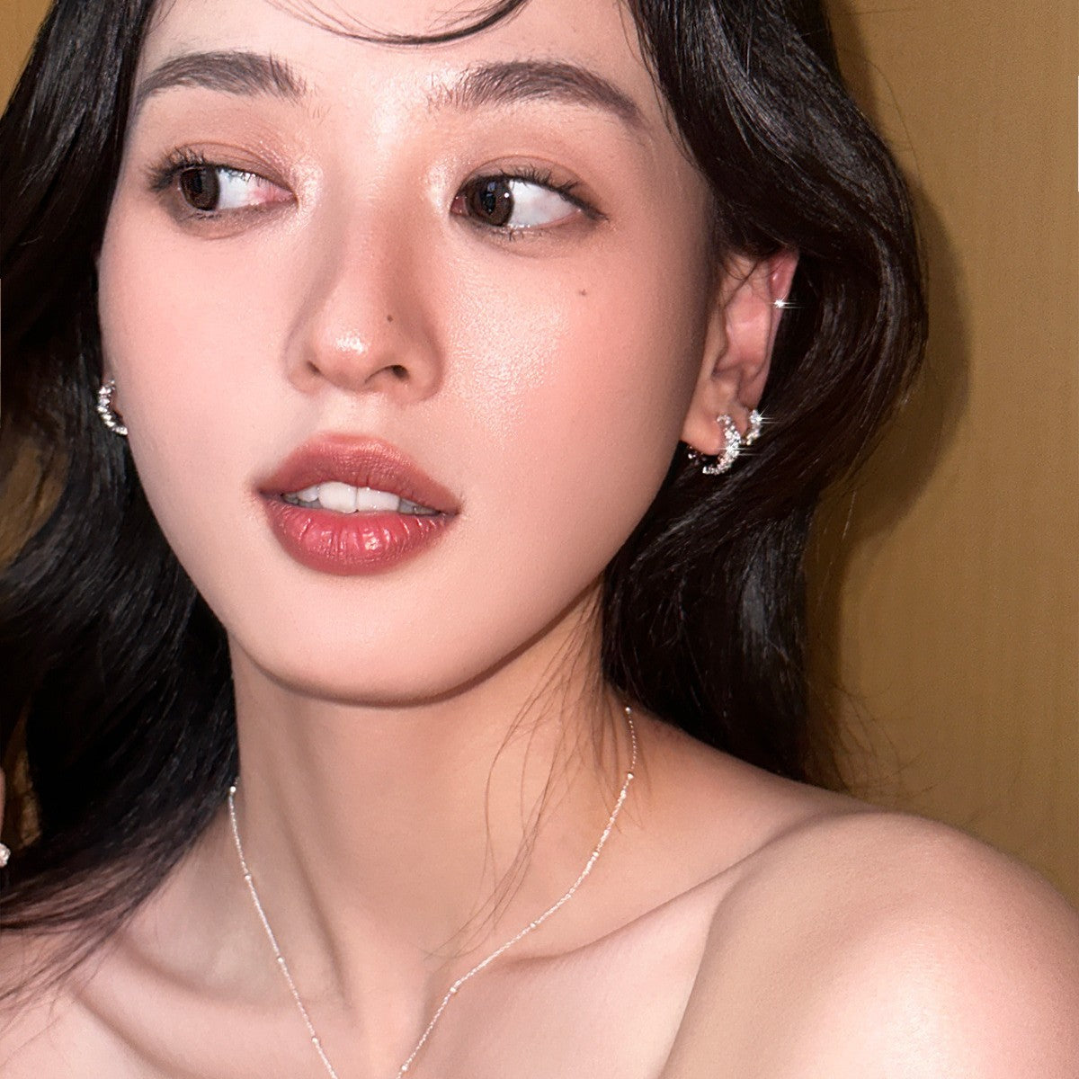 C廠-輕奢爆閃不規則鋯石耳環女冷淡風高級感氣質銀針耳圈百搭夏天耳飾「EH-3750」25.07-3