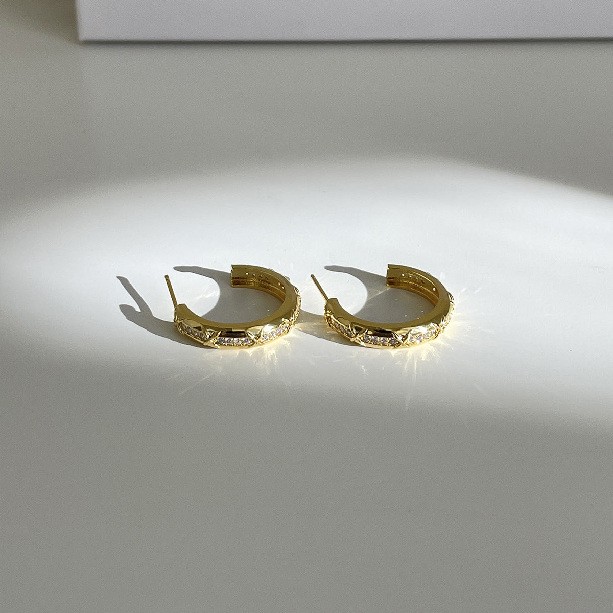 C廠-小眾輕奢高級感銀針耳圈女時尚度假風氣質耳環ins風獨特鋯石耳環「EH-4330」25.11-4