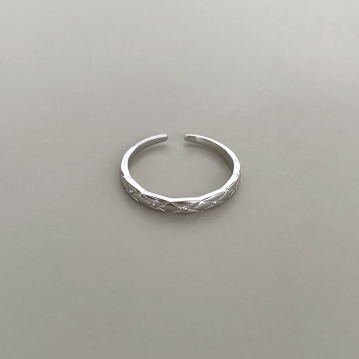 C廠-小眾高級感菱格紋純銀鋯石戒指輕奢冷淡風時尚氣質玫瑰花森系指環「JZ-0712」25.10-5