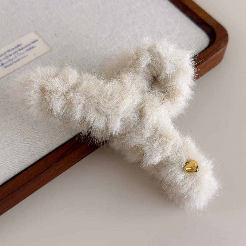 E廠-愛心毛絨頭髮抓夾鯊魚夾髮夾女高級感2025新款大號後腦勺夾子頭飾「26278」25.11-2