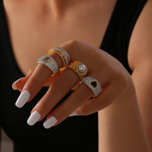B廠-中東熱銷滿鑽滿天星戒指時尚輕奢鑲嵌貝珠指環幾何鈦鋼鍍金飾品「A826-8」24.05-4