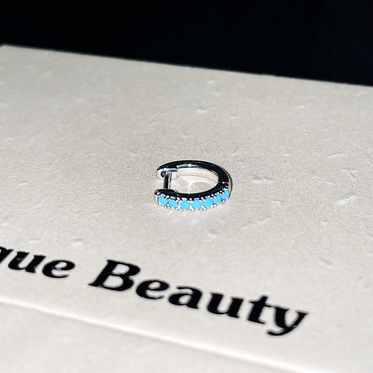 C廠-迷你精緻鈦鋼耳環女甜美多巴胺彩色鋯石耳骨圈小眾設計感高級耳飾「EH-4178」25.10-3