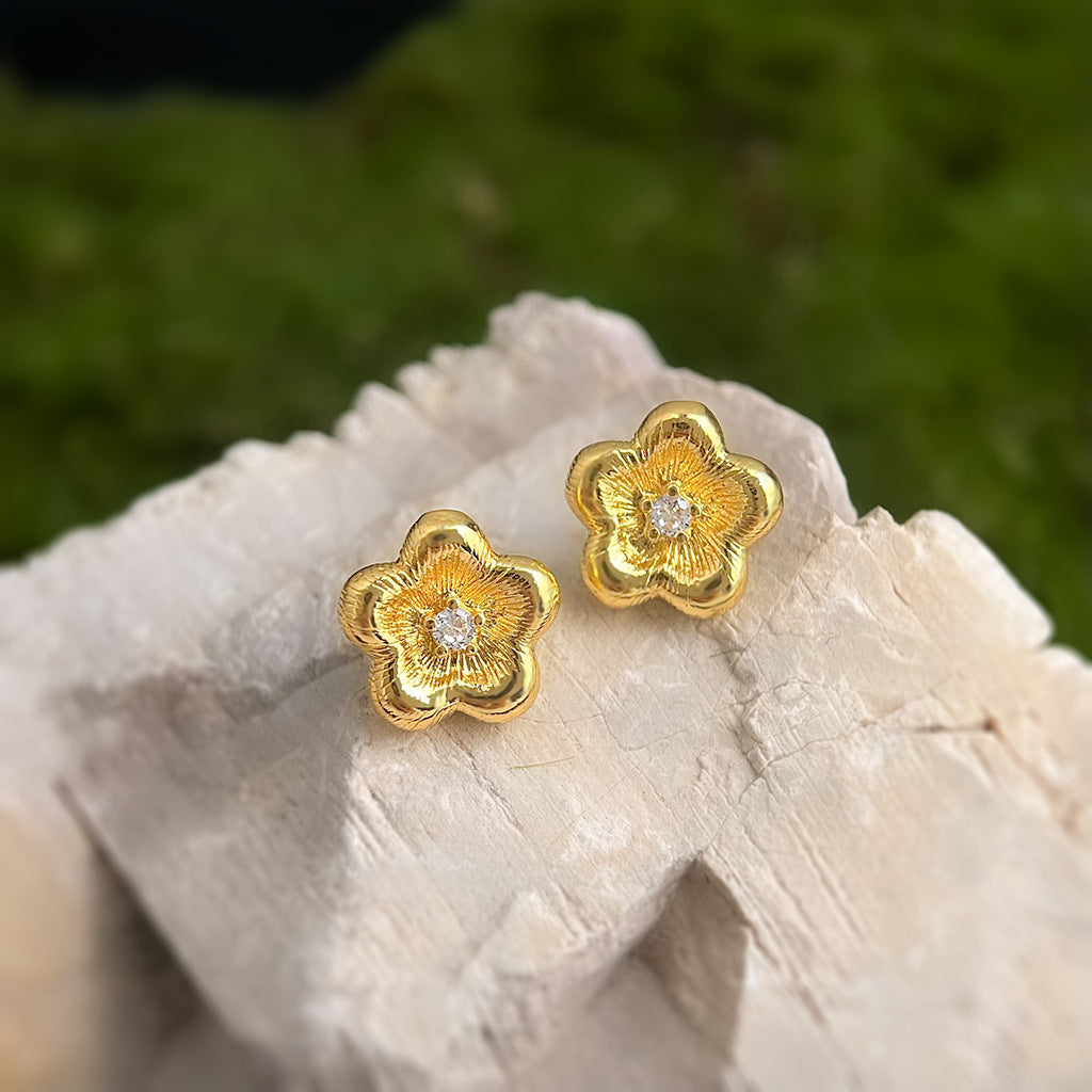 A廠-文藝復古中古風簡約小巧925銀針鍍14K拉絲質感花朵鋯石耳環耳飾「6458」25.07-3