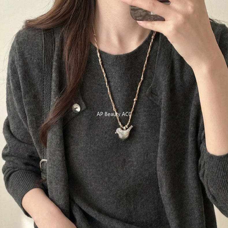 C廠-多寶滿足鳥串珠吊墜S925純銀項鍊女復古小眾高級感編織繩毛衣鏈「1633」25.12-3