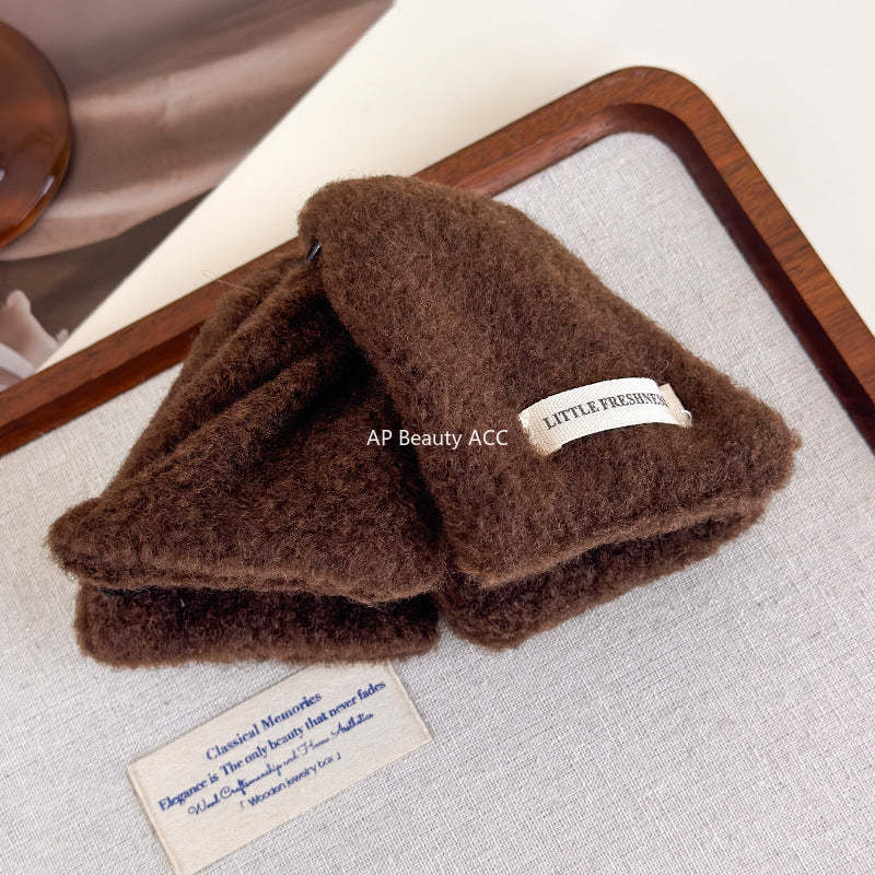 E廠-彩色毛呢三角抓夾女高級感2025新款大號鯊魚夾髮量大後腦勺盤髮夾「27721」25.11-4