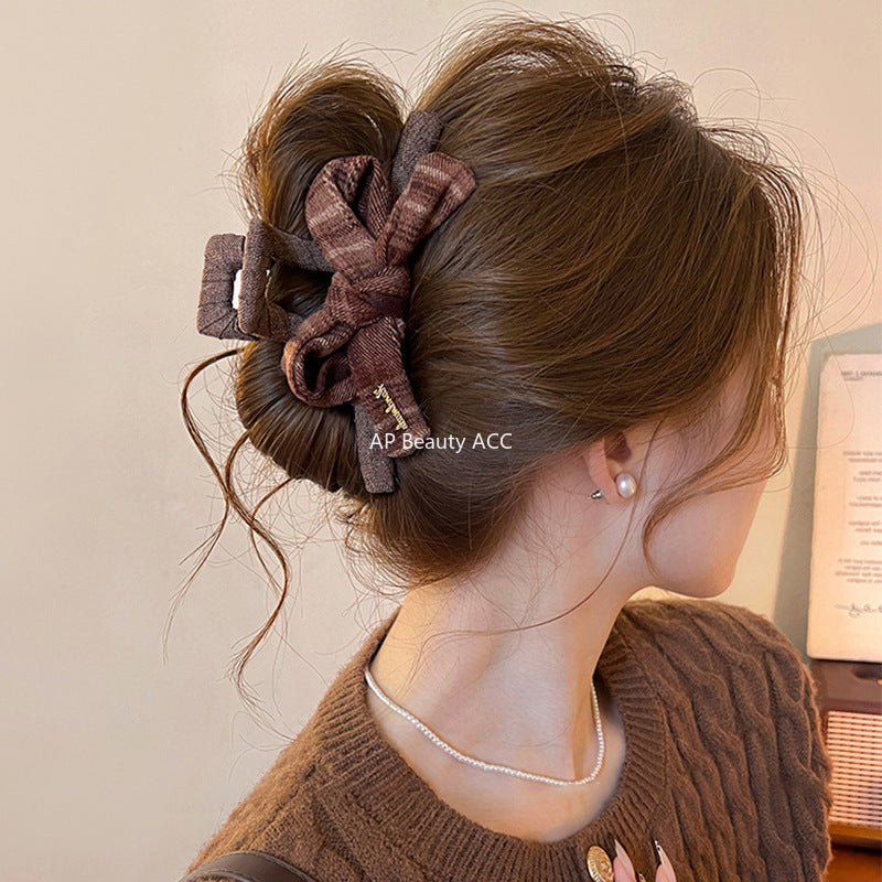 E廠-美拉德格紋蝴蝶結抓夾女高級感大號鯊魚夾子新款盤髮夾後腦勺頭飾「27659」25.11-2