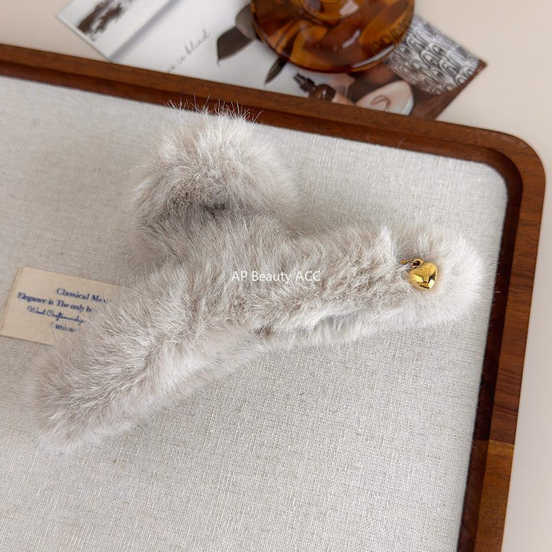 E廠-愛心毛絨頭髮抓夾鯊魚夾髮夾女高級感2025新款大號後腦勺夾子頭飾「26278」25.11-2