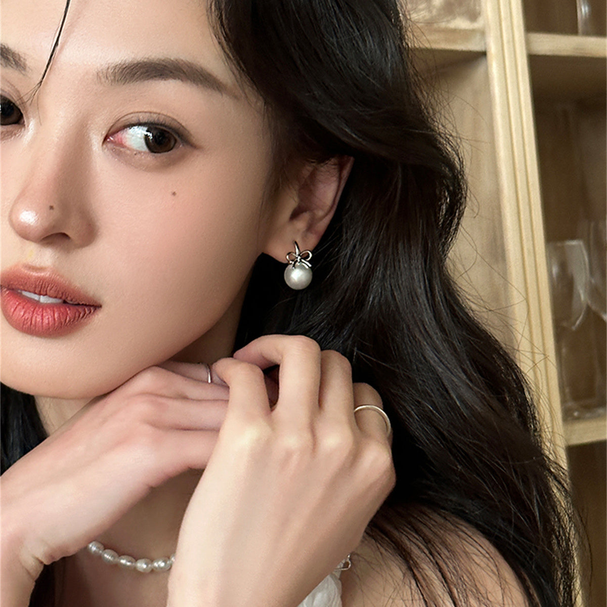 C廠-輕奢高級感銀針蝴蝶結耳釘女小眾氣質溫柔珍珠耳環時尚百搭耳飾「EH-3703」25.07-2