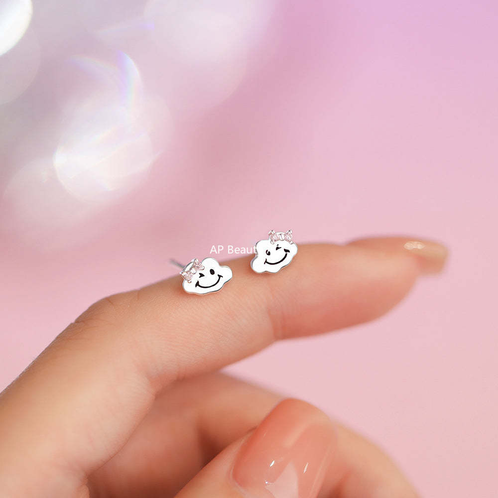 D廠-原創足銀S999雲朵笑臉耳環可愛卡通清新百搭甜美小眾簡約耳飾「YC3703E_1」25.12-2