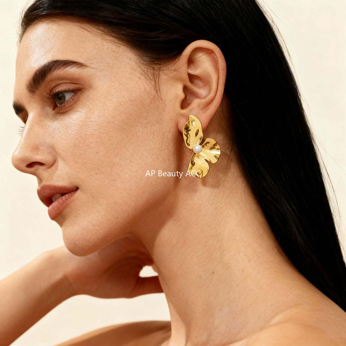 B廠-歐美貝珠褶皺花瓣耳釘 設計感不鏽鋼度假風耳環耳飾 花朵誇張耳環「F312」25.12-1