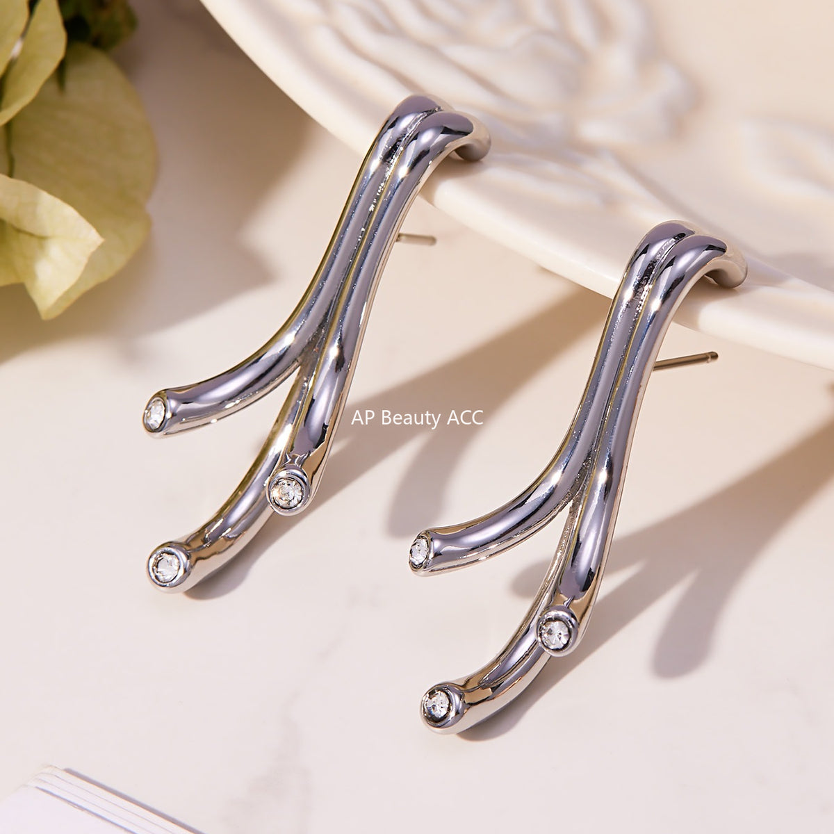 B廠-銅材質幾何異形鑲嵌鋯石耳環輕奢個性歐美風高質感耳飾批發「F811」25.11-1