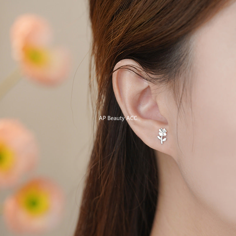 D廠-足銀S999淡雅甜美花朵耳環女小眾設計感新款秋冬款田園風耳環「YC5346E_1」25.11-1