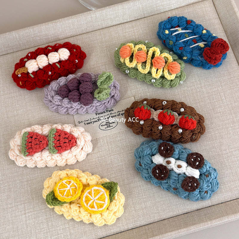 E廠-秋冬手工鈎針毛線水果髮夾女款2025新款前額bb夾側邊夾碎髮瀏海夾「27629」25.11-1