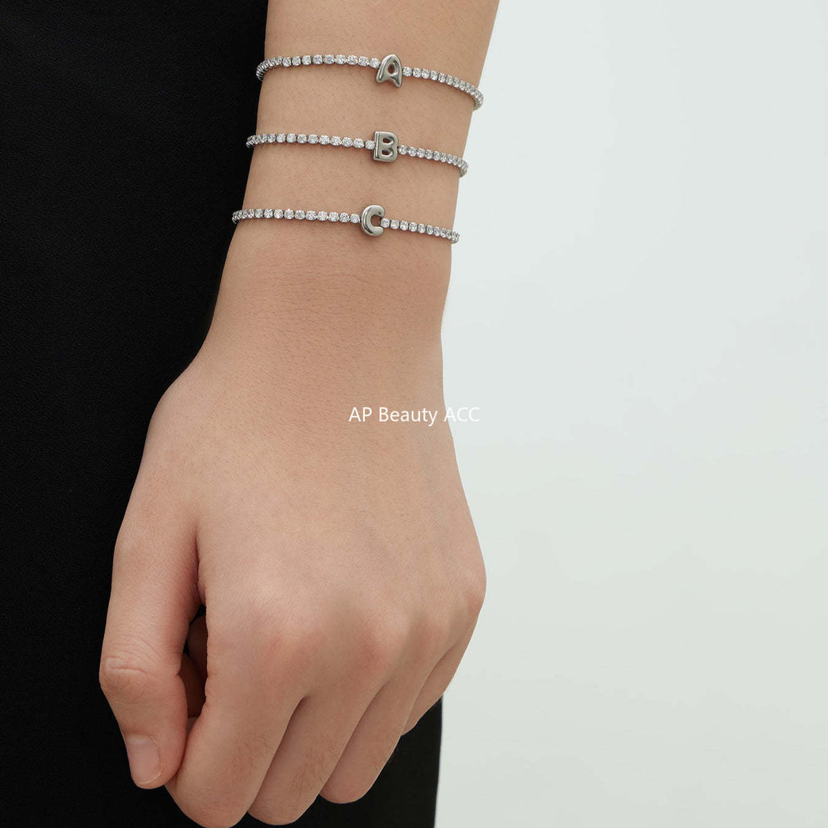 B廠-爆閃爪鑲鋯石26字母手鍊 不鏽鋼鍍18k真金時尚精緻氣質珠寶首飾女「RE023」25.12-3