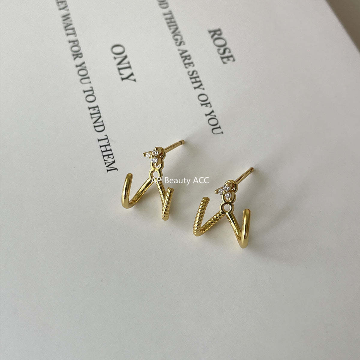 C廠-簡約日常幾何三角鋯石耳釘女韓版氣質冷淡風銀針耳環精緻高級耳飾「EH-4289」25.12-1