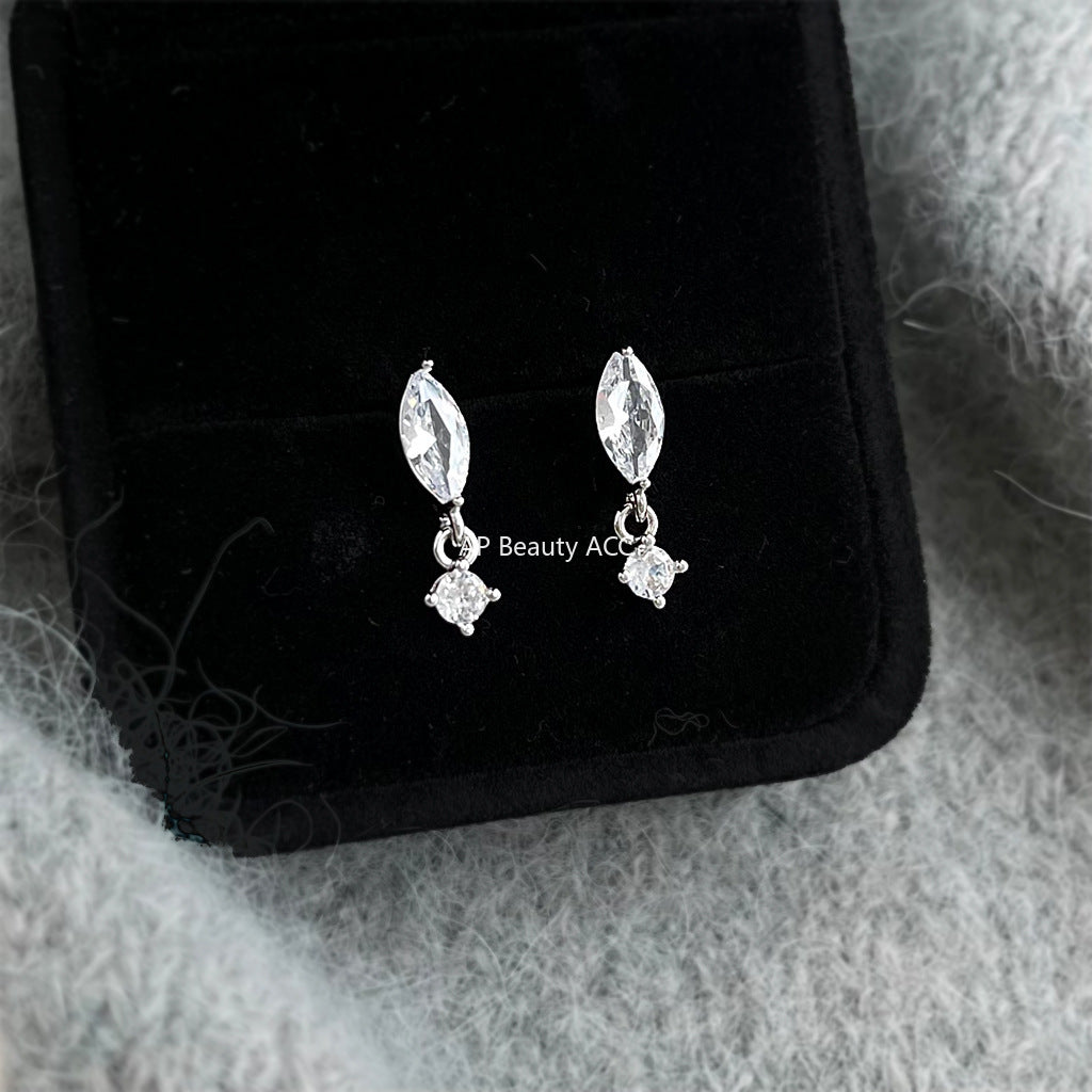 A廠-時尚高級感925銀針鑲嵌鋯石馬眼形狀簡約通勤水滴新款耳飾女耳釘「7063」25.11-2