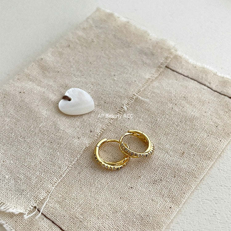 C廠-韓版ins莫比烏斯銀針耳環女小眾設計感高級鋯石耳圈簡約秋冬耳飾「EH-4132」25.10-5