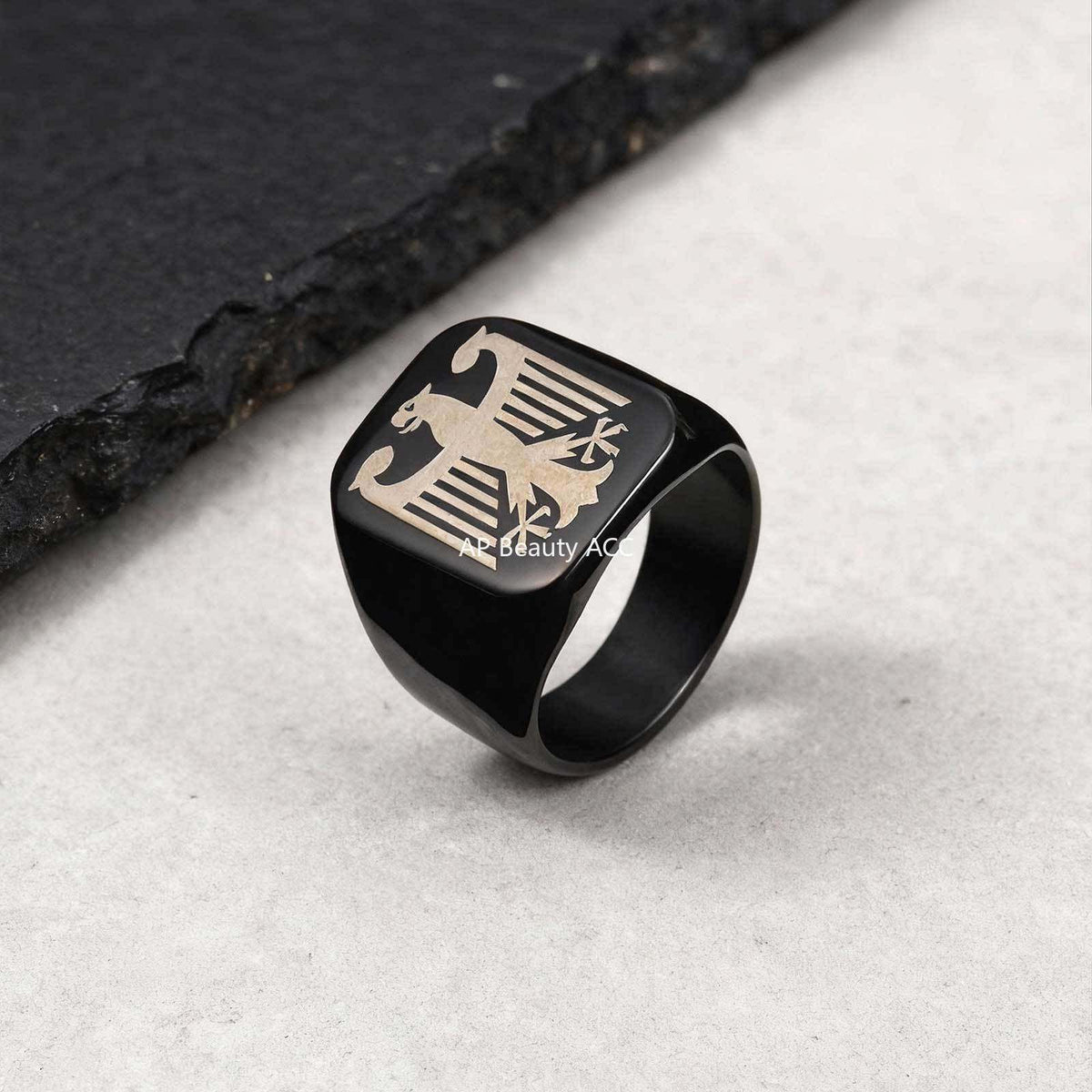 G廠-不鏽鋼鐳射鷹標男士復古符文戒指「RC-294」25.12-2