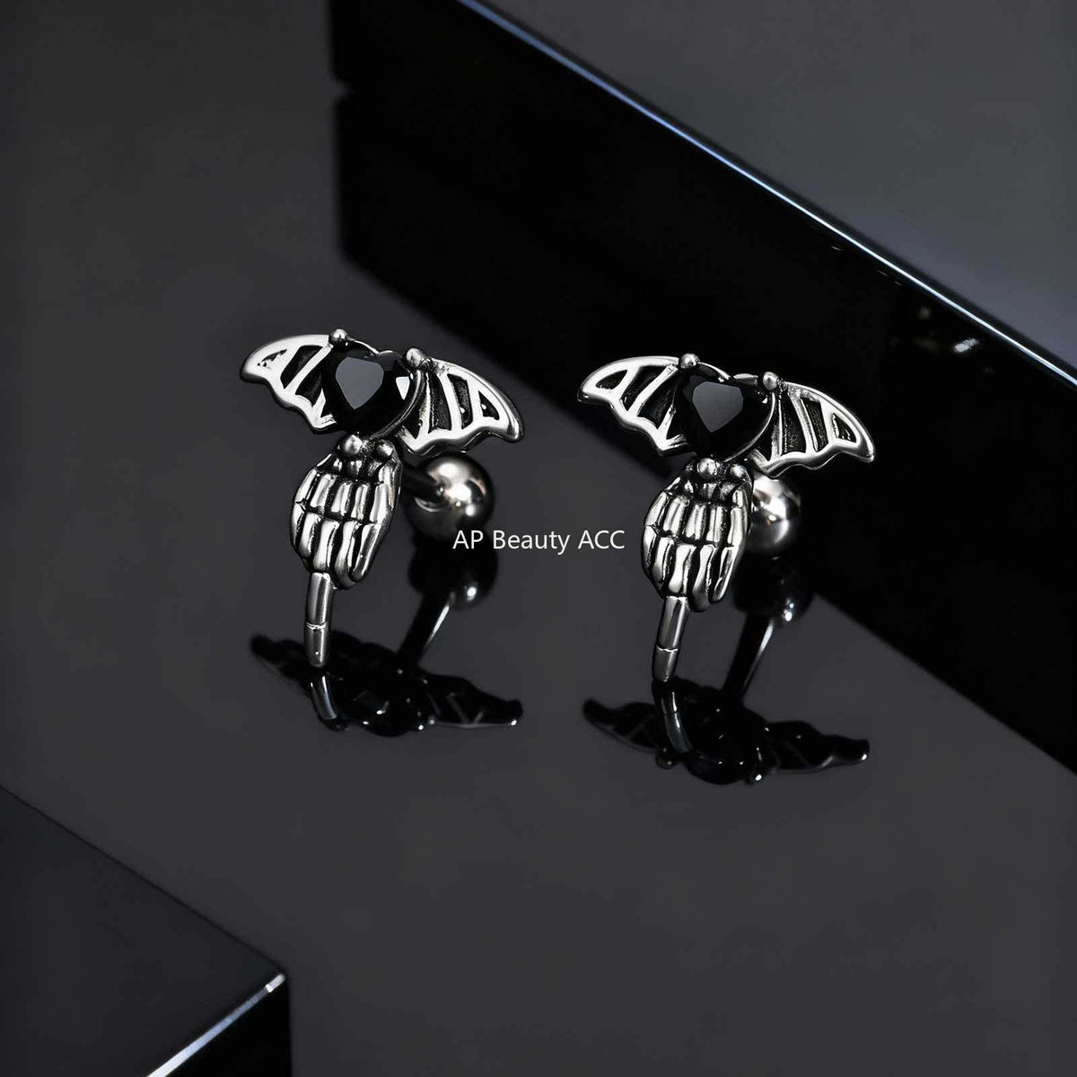 G廠-不鏽鋼心形黑鋯石翅膀耳釘酷颯個性 年輕人潮流首飾「ES-769」25.12-2