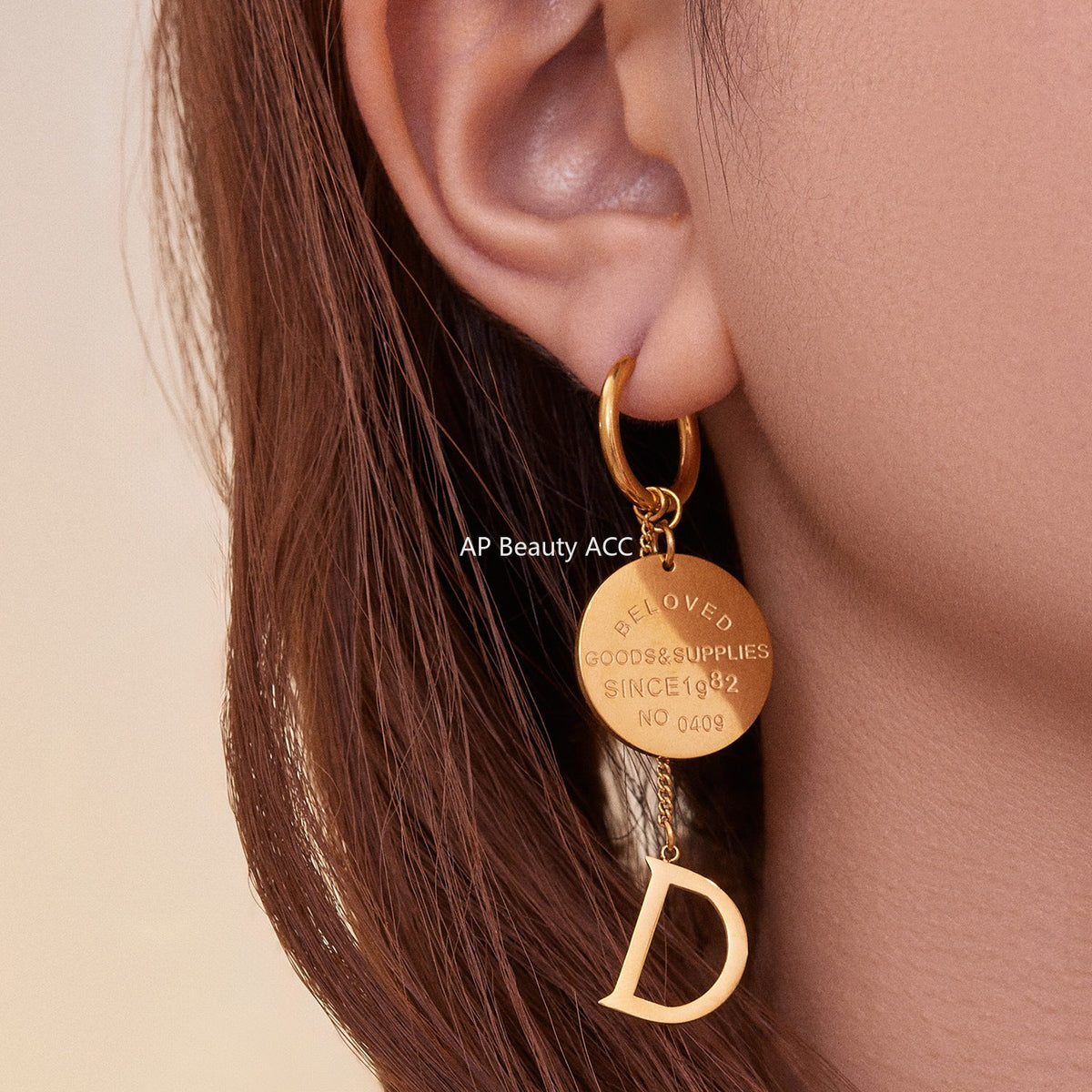 B廠-法式小眾氣質圓牌字母吊墜耳環大膠珍珠飾品不鏽鋼18K鍍金「F860-F861」25.11-1