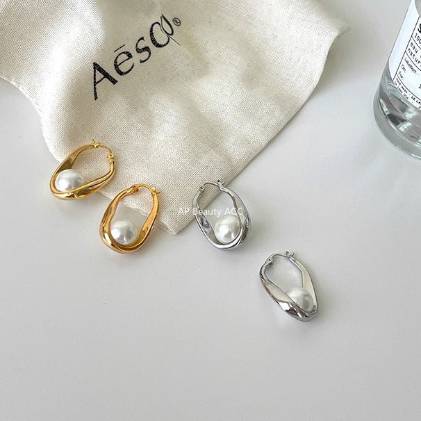 C廠-簡約復古百搭氣質珍珠耳環女時尚高級感秋冬耳扣輕奢精緻港風耳飾「EH-4131」25.11-2