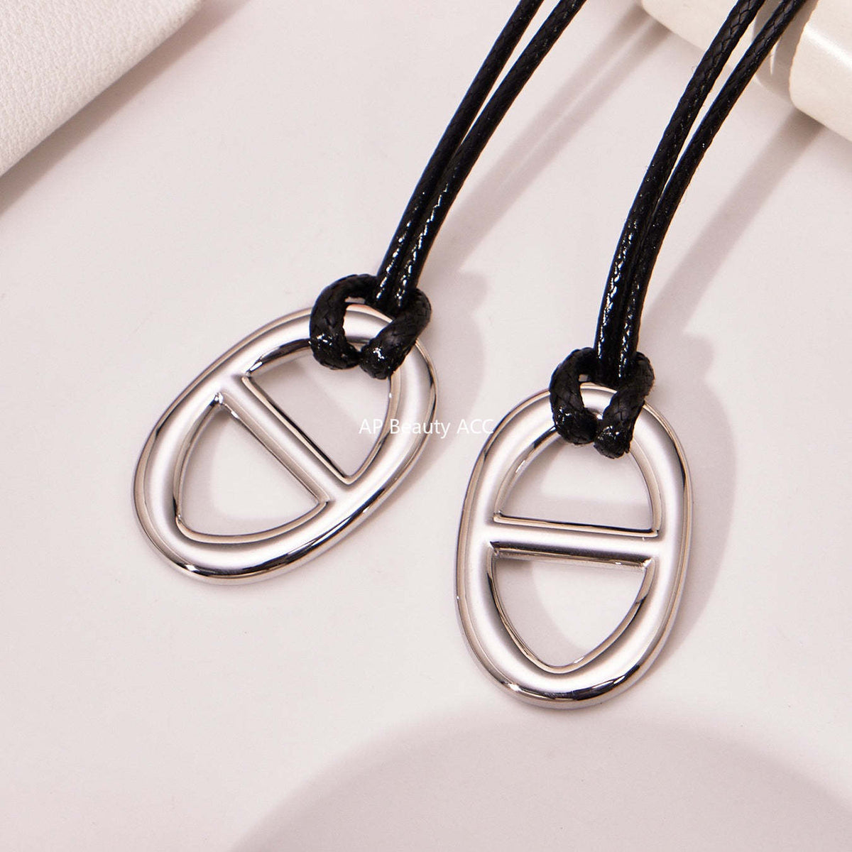 B廠-跨境新款不鏽鋼豬鼻子吊墜長款皮繩項鍊疊戴個性百搭毛衣鏈「P1701」25.11-3