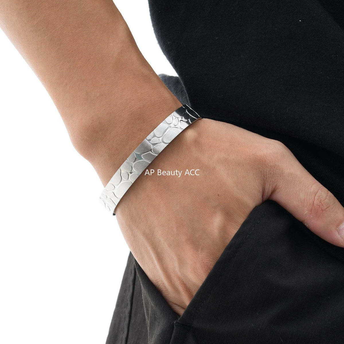 G廠-歐美簡約百搭壓紋開口鈦鋼手鐲不鏽鋼手環 跨境男士手飾批發「B-735」25.10-5