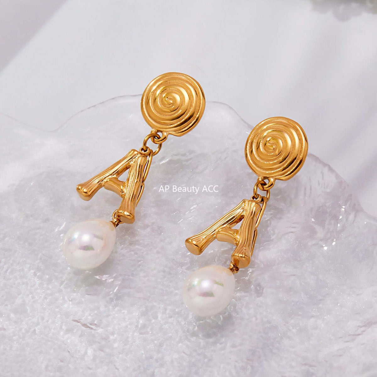 B廠-不鏽鋼螺紋A字母仿珍珠流蘇吊墜耳環鍍18k真金珠寶首飾批發「F1435」25.10-5