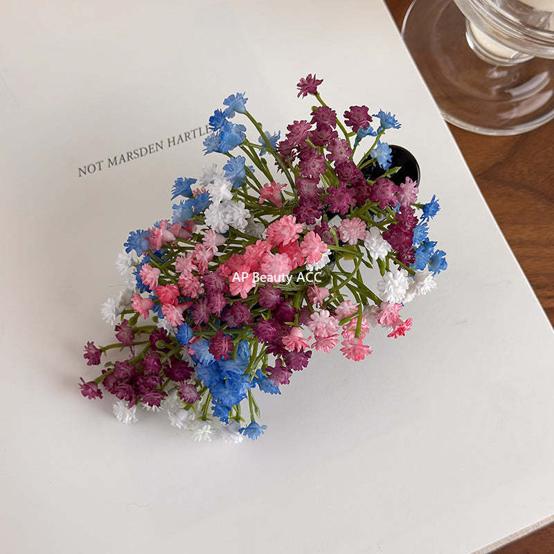 E廠-劉亦菲同款滿天星花朵鴨嘴夾髮卡仿真花朵髮夾新娘氛圍感拍照髮飾「27642」25.11-1