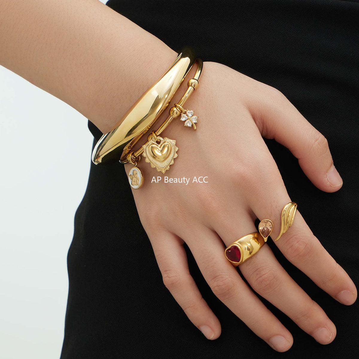 B廠-不鏽鋼鋯石花朵愛心吊墜手鐲C型斜角高拋光 光面百搭手環鍍18k金「Z516-Z517」25.12-2