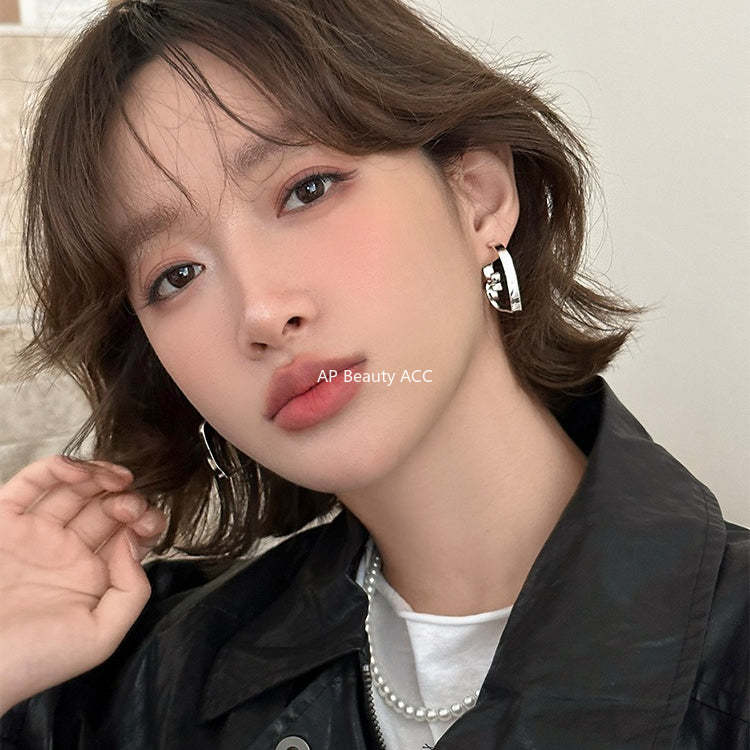 C廠-法式復古簡約愛心耳釘女小眾設計感百搭高級銀針耳環甜美秋冬耳圈「EH-4304」25.11-4