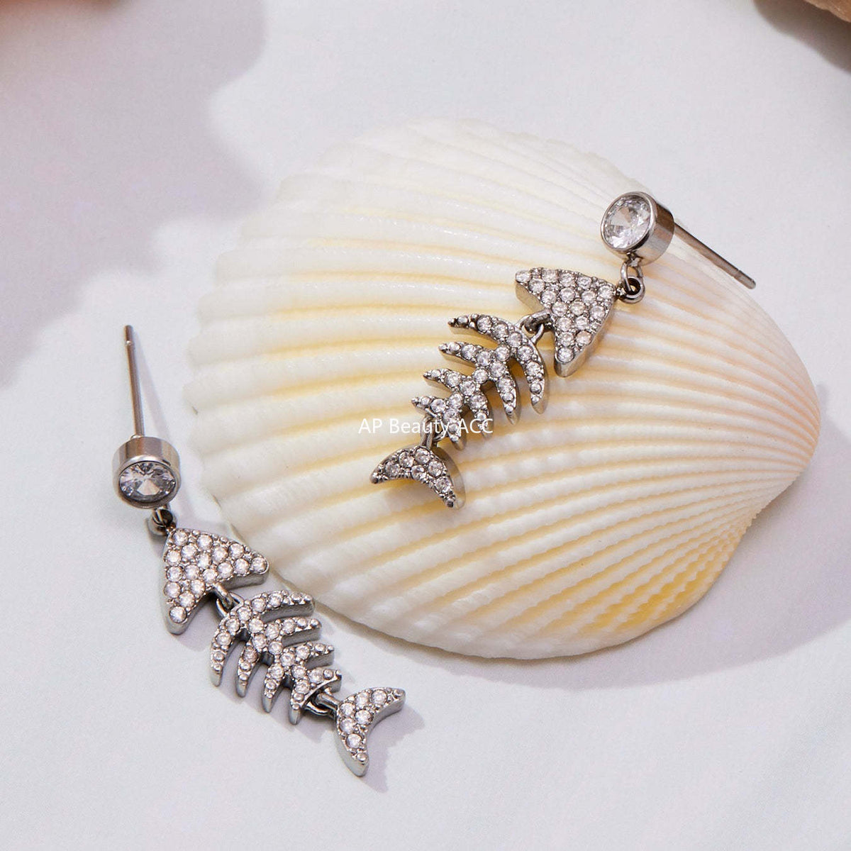 B廠-跨境新款魚骨造型滿鑽鋯石超閃耳環不鏽鋼鍍18k真金不掉色「F1123-F983」25.10-5