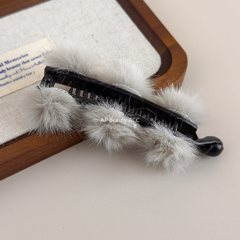 E廠-秋冬毛茸茸髮夾毛絨高馬尾抓夾後腦勺鯊魚夾子香蕉竪夾髮卡女頭飾「27660」25.11-2