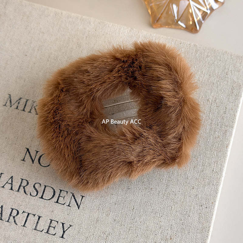 E廠-秋冬橢圓毛絨髮夾女後腦勺高級感毛毛鯊魚夾大號盤髮量多豹紋夾子「26154」25.11-1