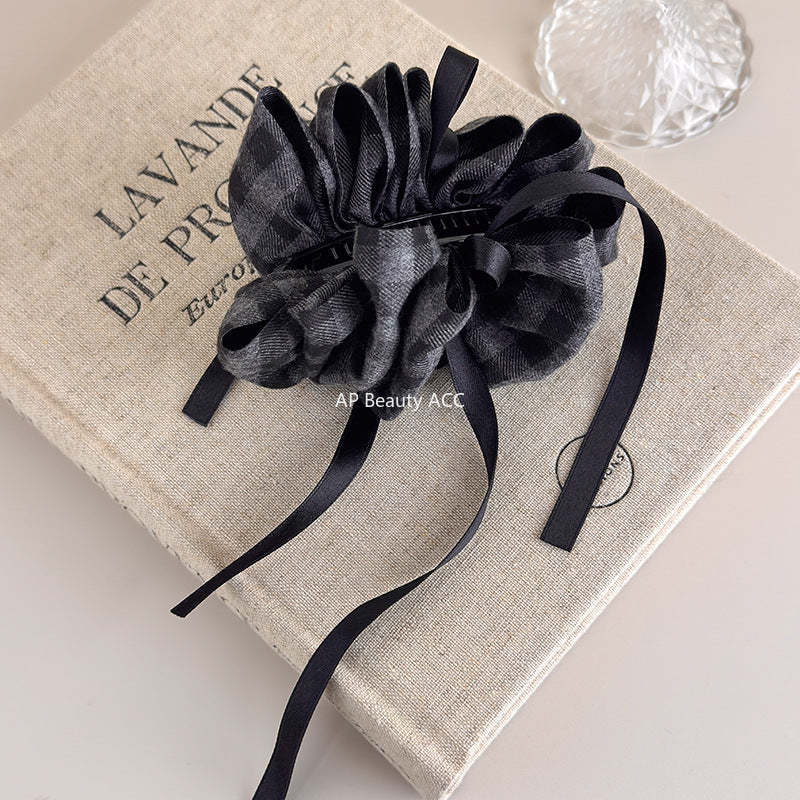 E廠-韓系格雷灰磨毛格紋褶皺花苞香蕉夾溫柔氣質高級飄帶蝴蝶結馬尾夾「27723」25.11-4