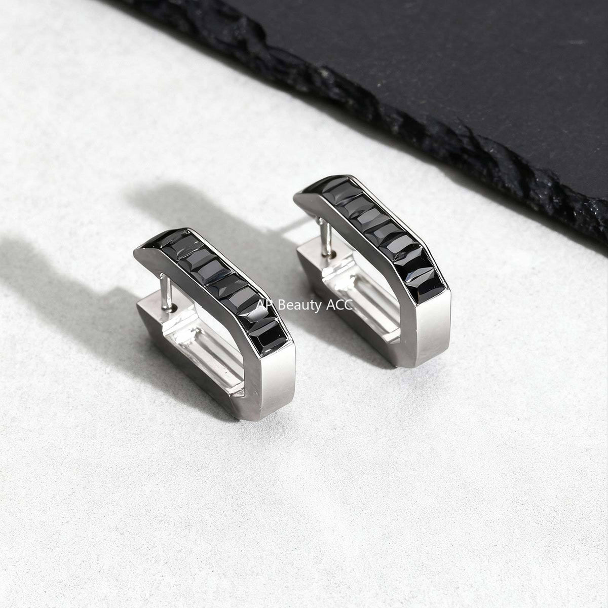 G廠-不鏽鋼黑色水鑽八邊形潮流玩家INS 風男友風耳圈鋼色「EH-802」25.12-1