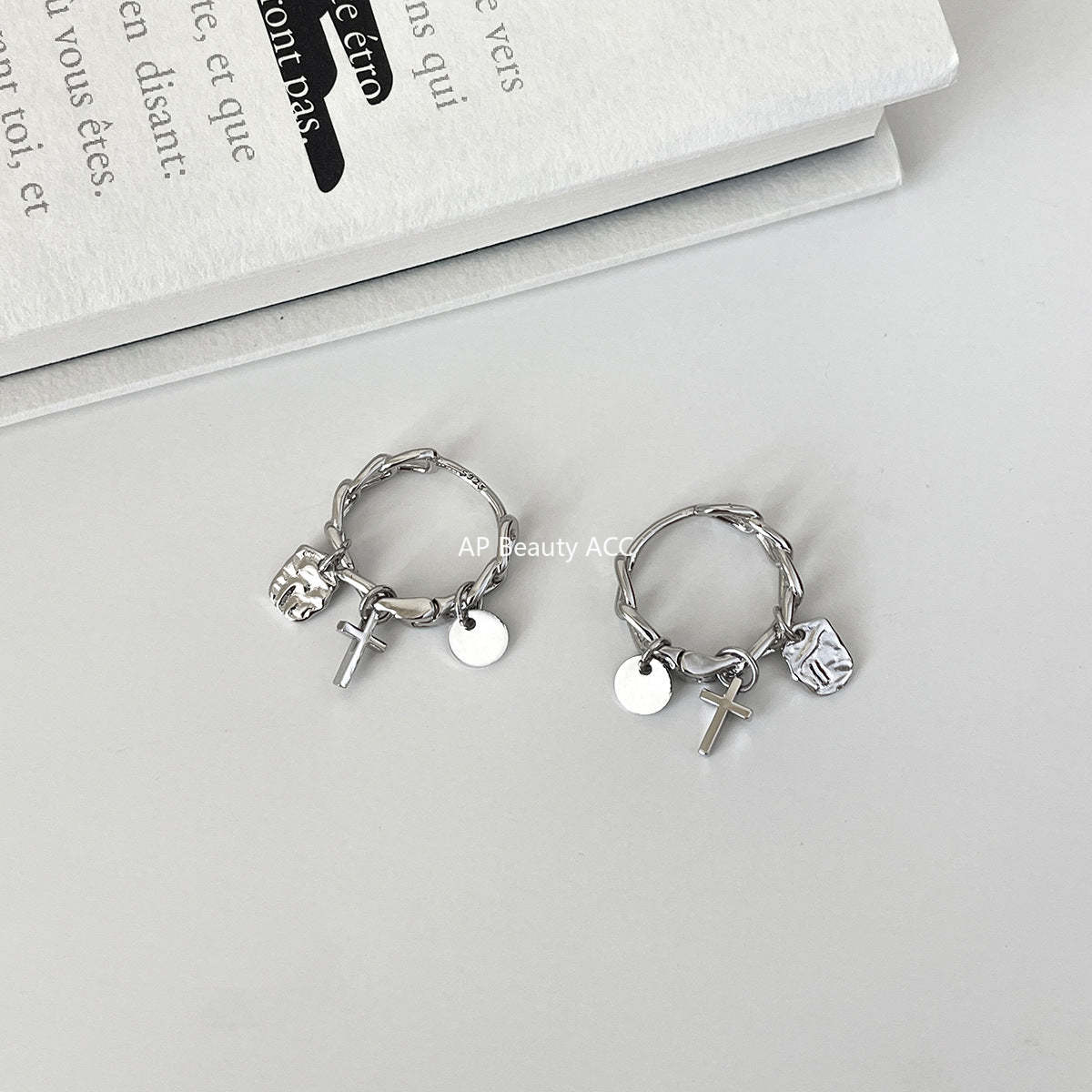 C廠-歐美設計感925銀針十字架吊墜耳環女冷淡風潮流酷颯耳扣秋冬耳飾「EH-4270」25.11-4