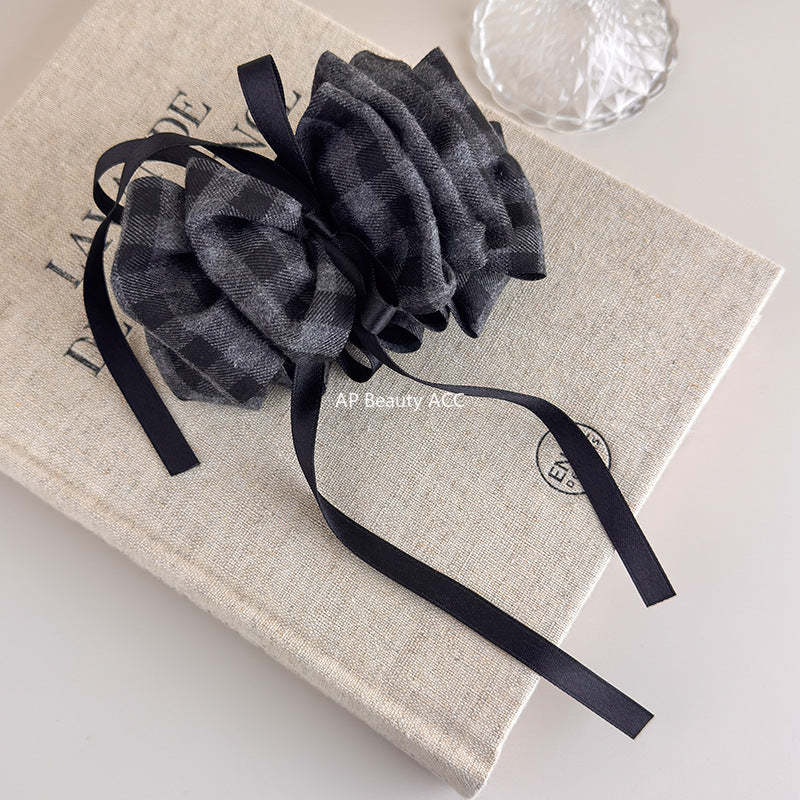 E廠-韓系格雷灰磨毛格紋褶皺花苞香蕉夾溫柔氣質高級飄帶蝴蝶結馬尾夾「27723」25.11-4