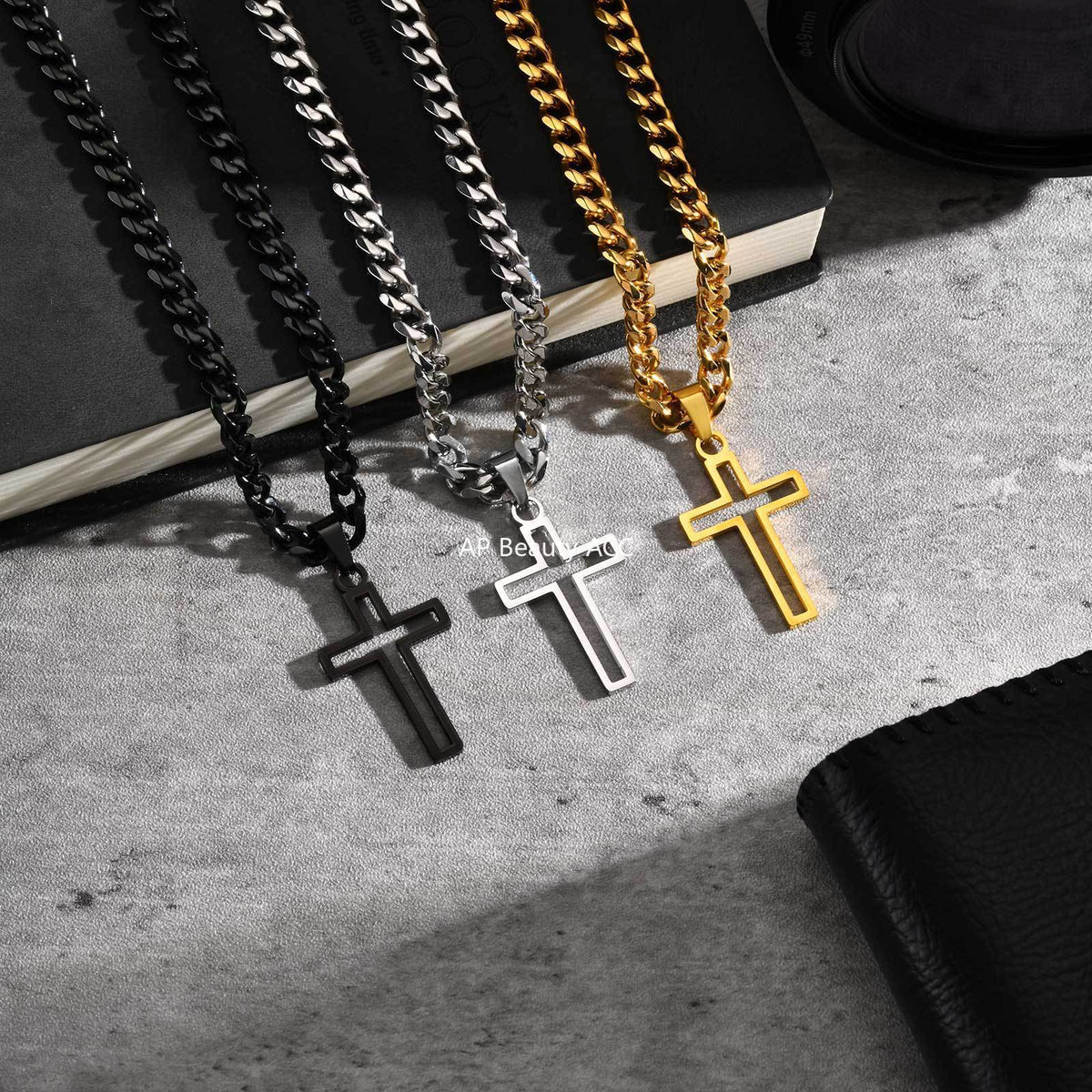 G廠-鈦鋼飾品 不鏽鋼鏤空十字架吊墜項鍊時尚復古高級感鎖骨鏈「PN-1531」25.11-1