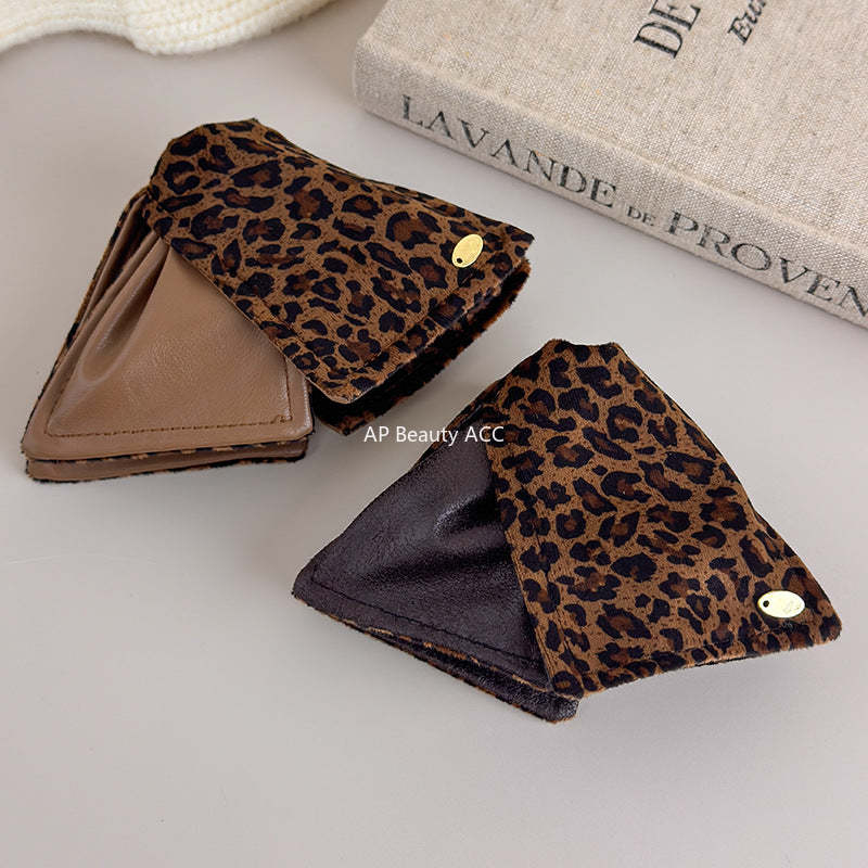 E廠-復古輕奢經典皮質豹紋三角抓夾高端個性洋氣髮夾後腦勺百搭鯊魚夾「27617」25.10-5