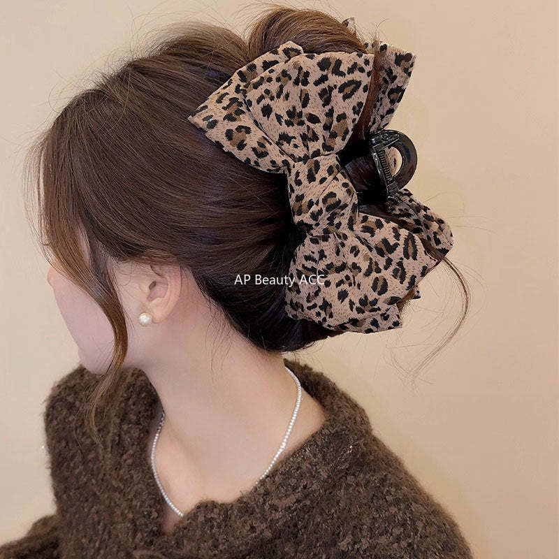 E廠-豹紋蝴蝶結抓夾女2025新款高級感盤髮夾後腦勺鯊魚夾秋冬氣質頭飾「27689」25.11-3