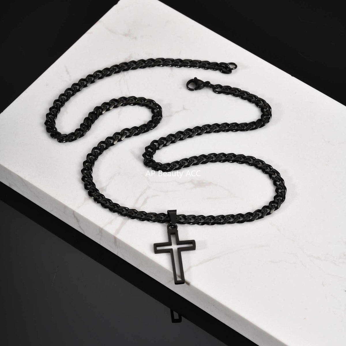 G廠-鈦鋼飾品 不鏽鋼鏤空十字架吊墜項鍊時尚復古高級感鎖骨鏈「PN-1531」25.11-1