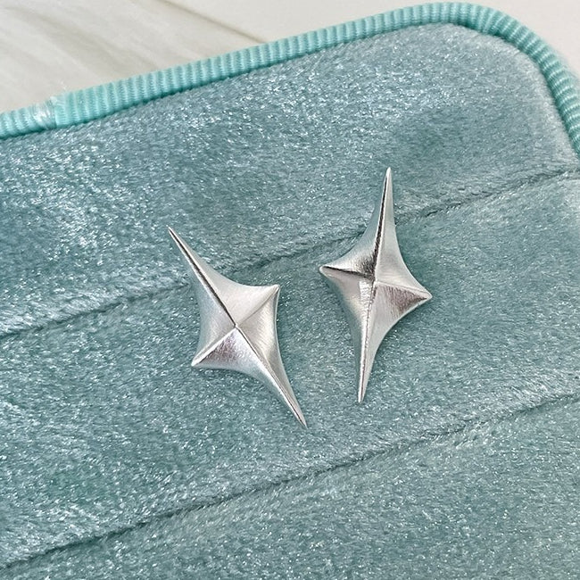 C廠-925銀針拉絲立體四芒星耳釘女輕奢高級氣質耳環日常百搭秋冬耳飾「EH-4119」25.11-2