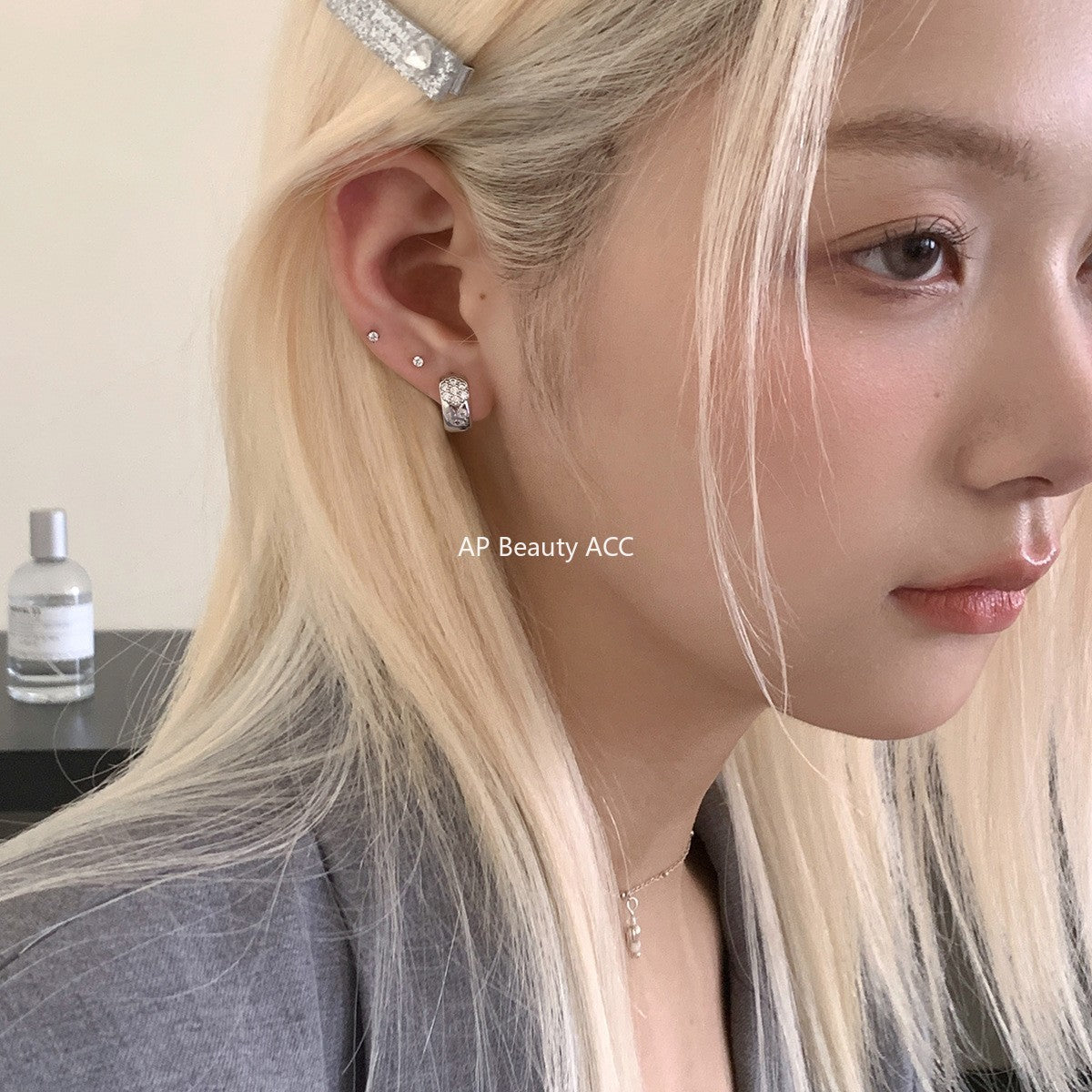 C廠-925銀針鋯石印花耳環女輕奢高級感秋冬氣質耳圈復古歐美字母耳飾「EH-4197」25.11-2